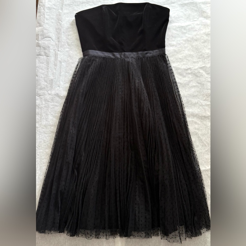 NWOT White House Black Market velvet and tulle strapless pleated dress